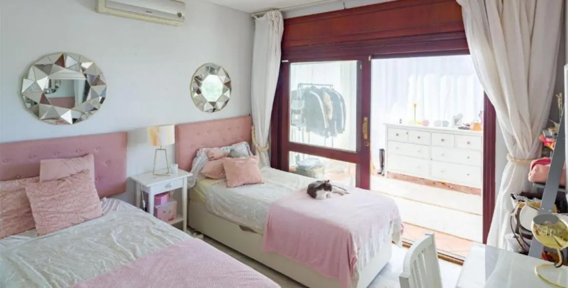 Venta de villa independiente en El Rosario 15