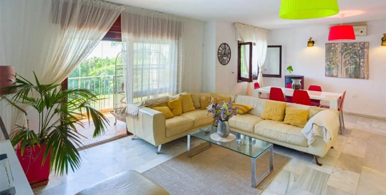 Sale of detached villa in El Rosario 2