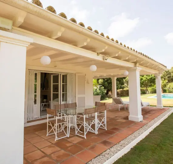 Продажа  отдельно стоящей виллы в San Roque Club