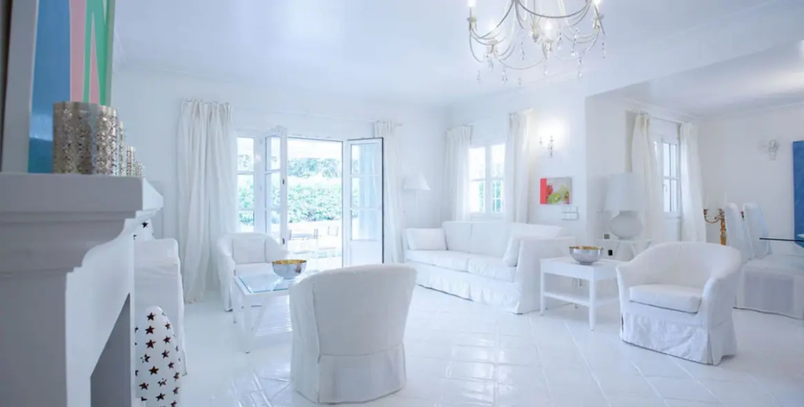 Продажа  отдельно стоящей виллы в San Roque Club 4