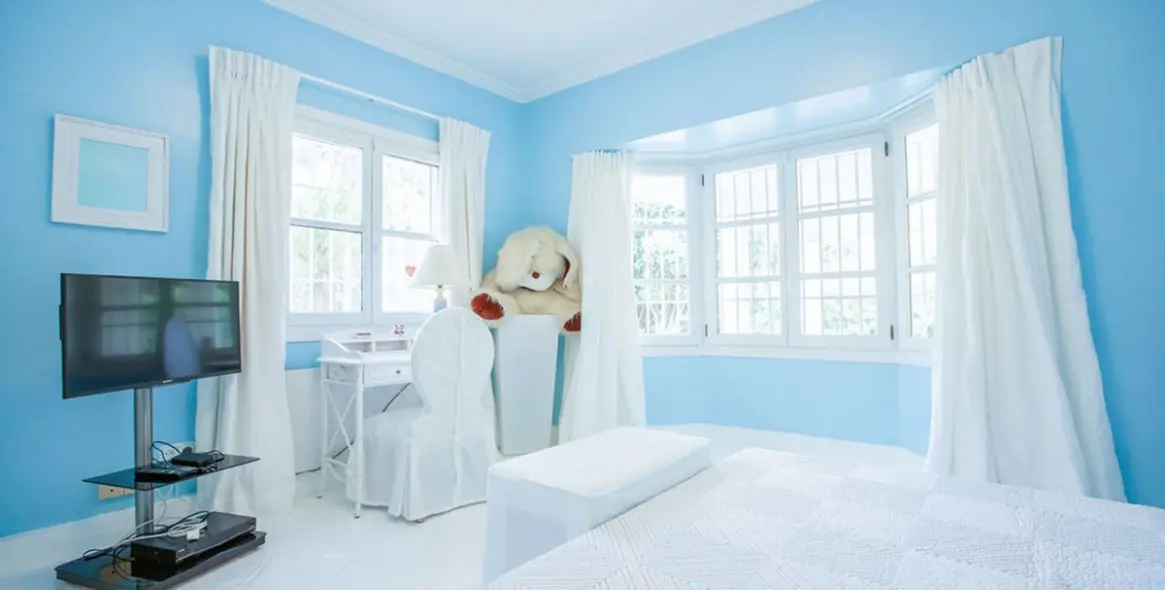 Продажа  отдельно стоящей виллы в San Roque Club 11