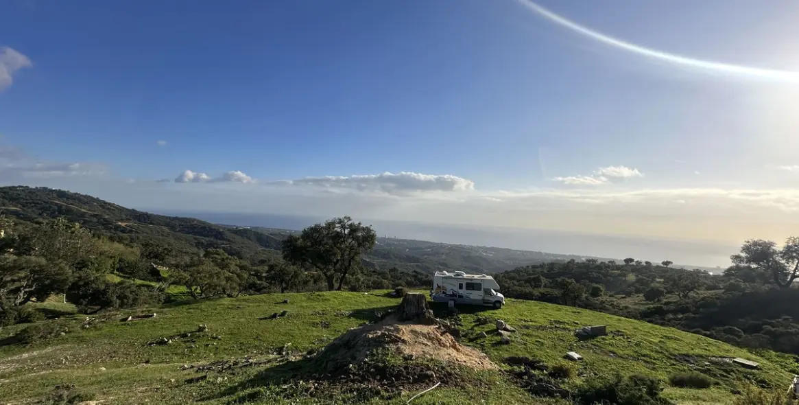 Sale of residential plot in La Mairena 30