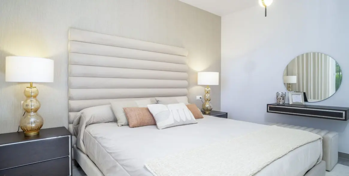 Sale of ground floor apartment in Nueva Andalucía 25