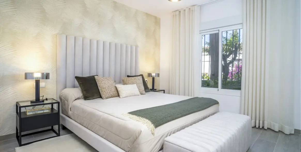 Sale of ground floor apartment in Nueva Andalucía 26