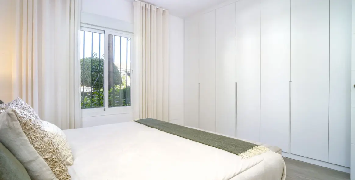 Sale of ground floor apartment in Nueva Andalucía 29