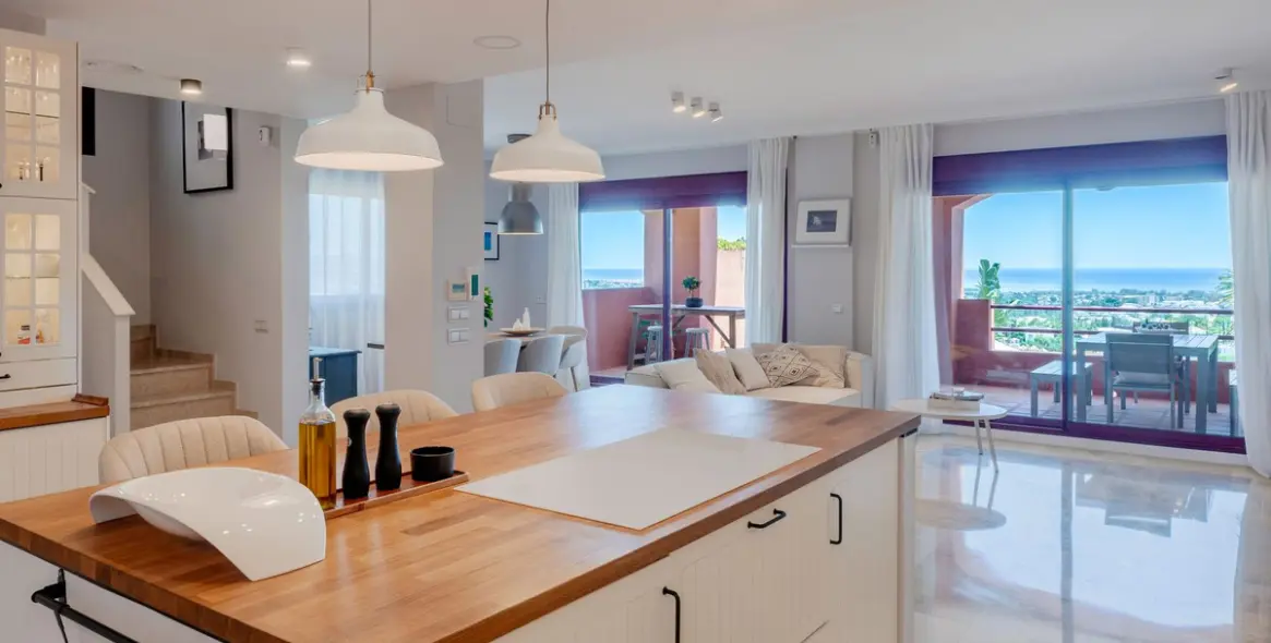 Долгосрочная аренда таунхауса в El Paraiso 7