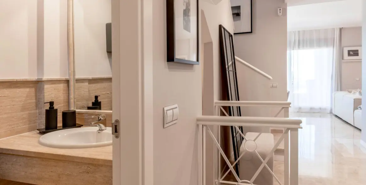 Долгосрочная аренда таунхауса в El Paraiso 15