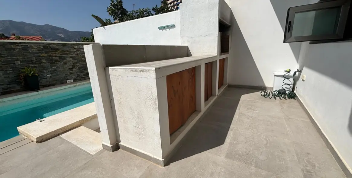 Sale of detached villa in Fuengirola 4