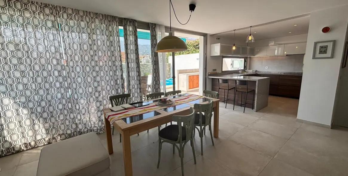 Sale of detached villa in Fuengirola 8