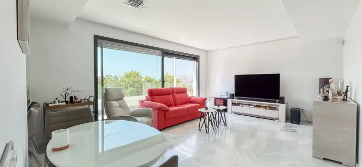 Продажа двухуровневого пентхауса в Marbella 3