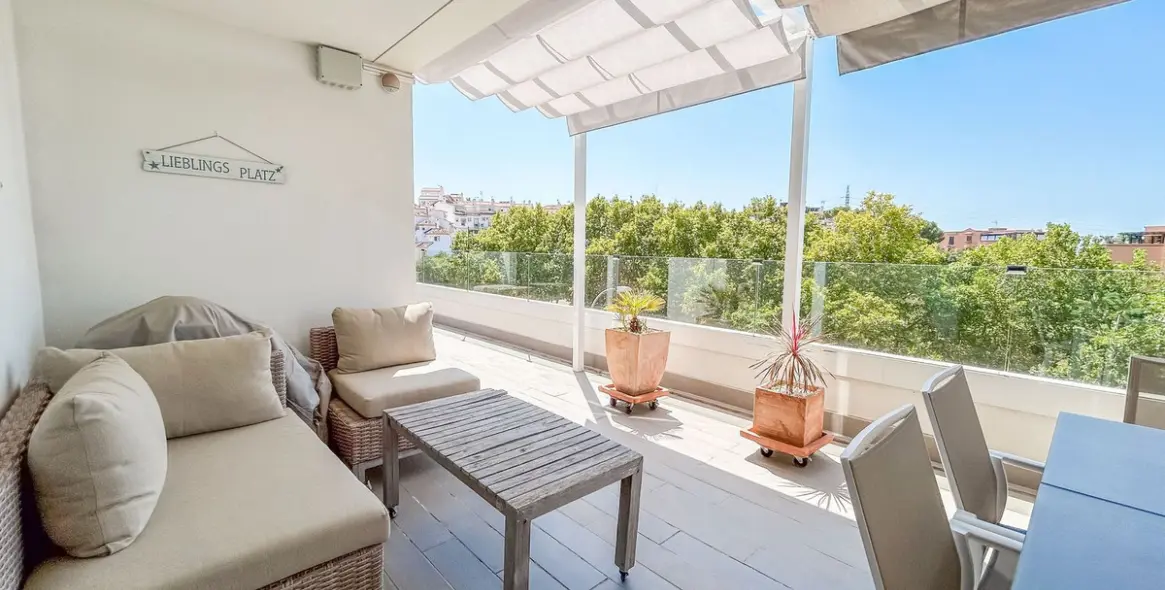 Продажа двухуровневого пентхауса в Marbella 10