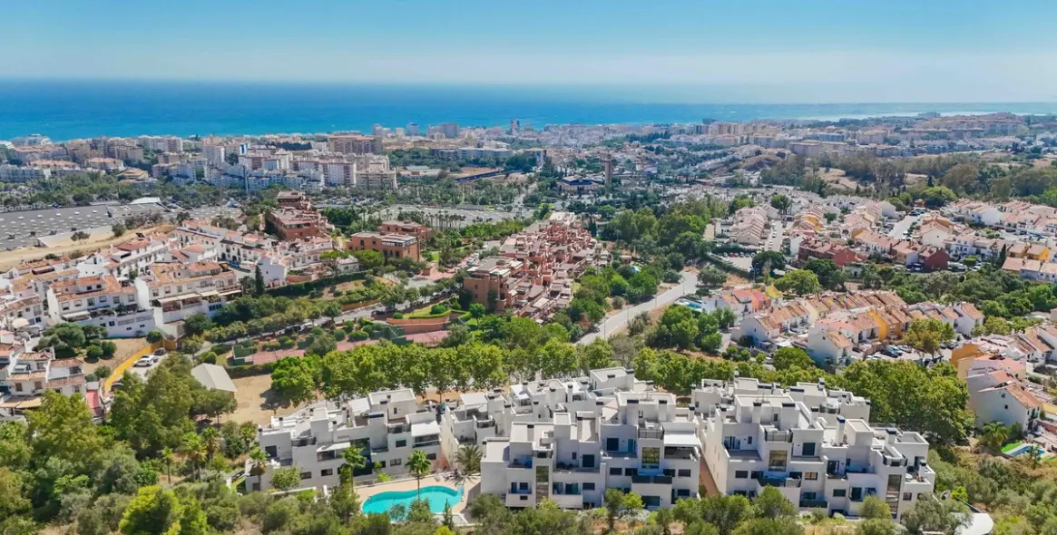 Продажа двухуровневого пентхауса в Marbella 12