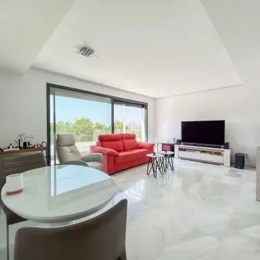 Sale of penthouse duplex in Marbella