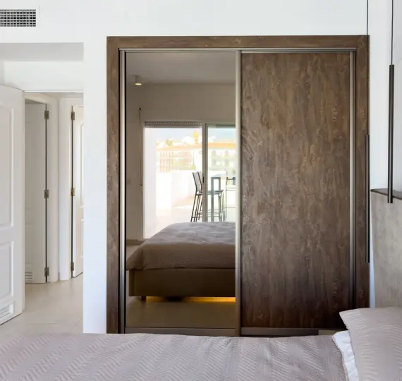 Sale of penthouse in Puerto Banús