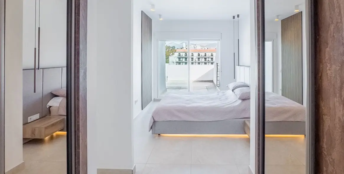 Sale of penthouse in Puerto Banús 14