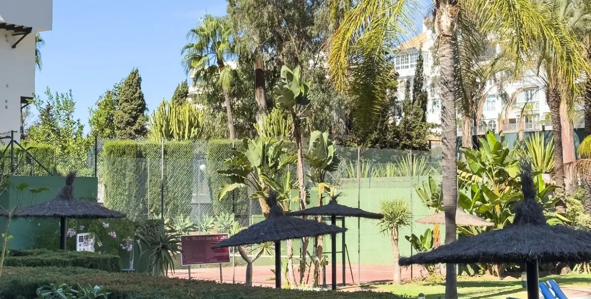 Sale of penthouse in Puerto Banús 17