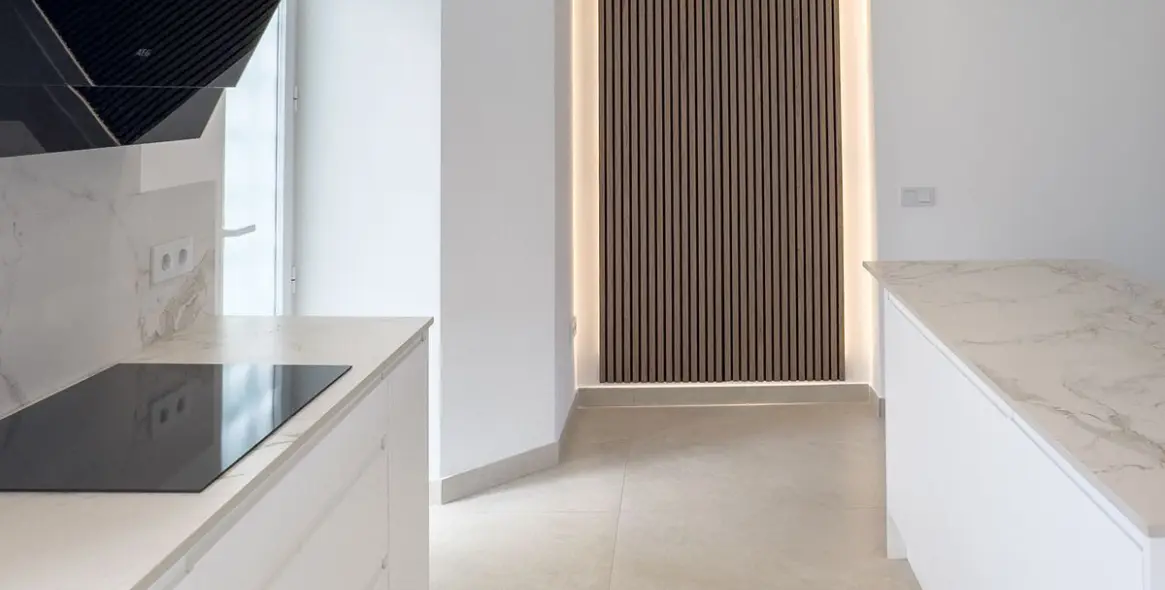 Sale of penthouse in Puerto Banús 21