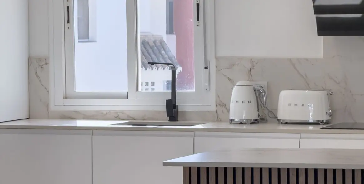 Sale of penthouse in Puerto Banús 42