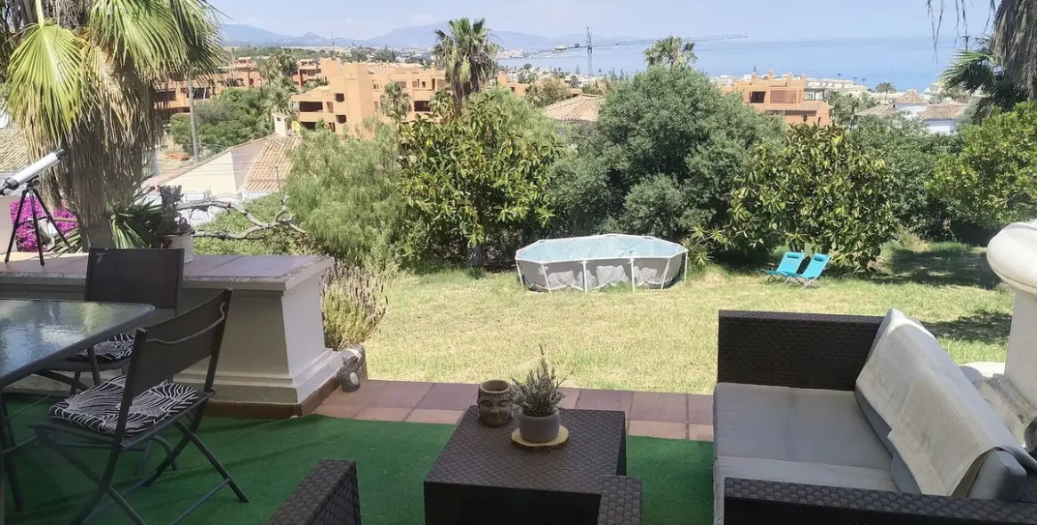 Alquiler a largo plazo de villa independiente en Estepona 5