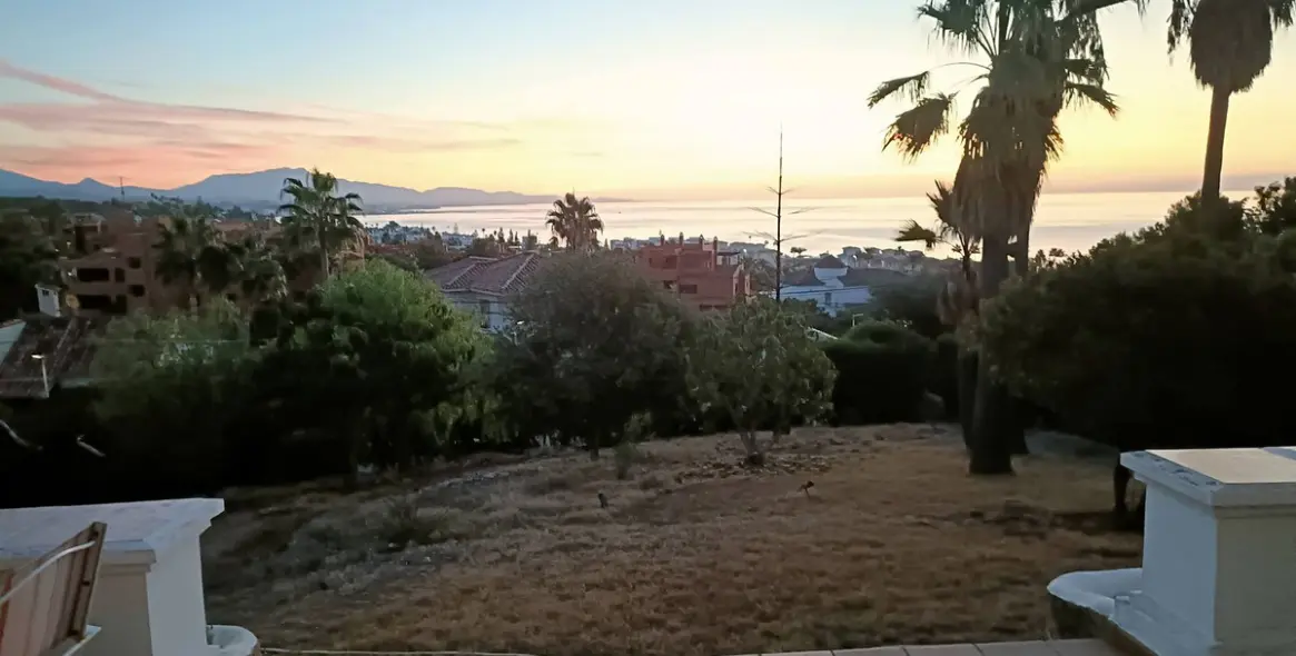 Долгосрочная аренда  отдельно стоящей виллы в Estepona 14