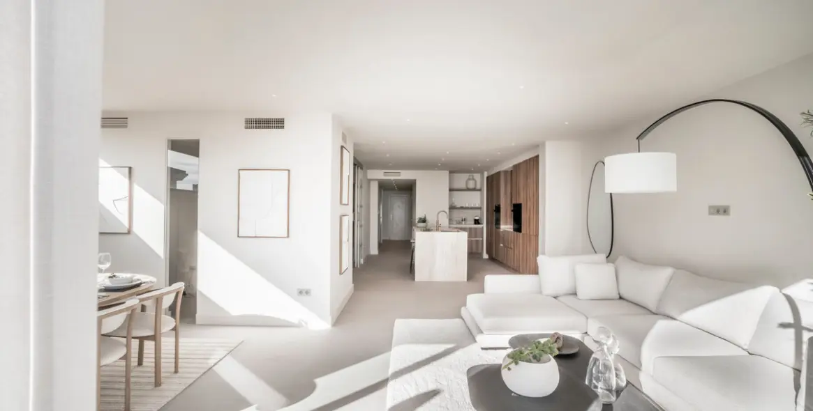 Sale of ground floor apartment in Nueva Andalucía 14