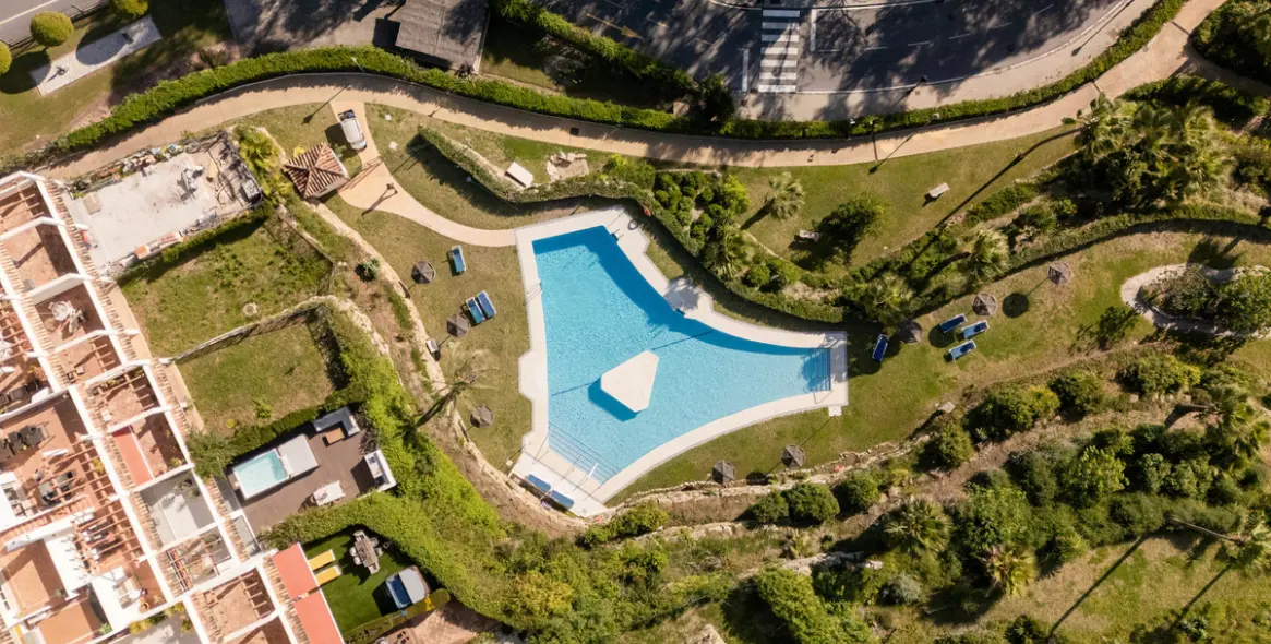 Продажа апартаментов на первом этаже в Nueva Andalucía 32