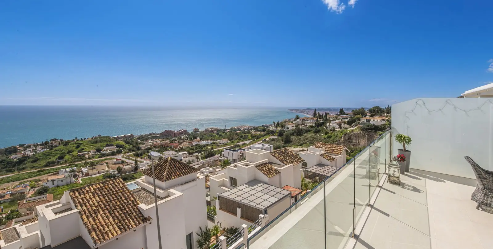 Продажа двухуровневого пентхауса в Benalmadena 2