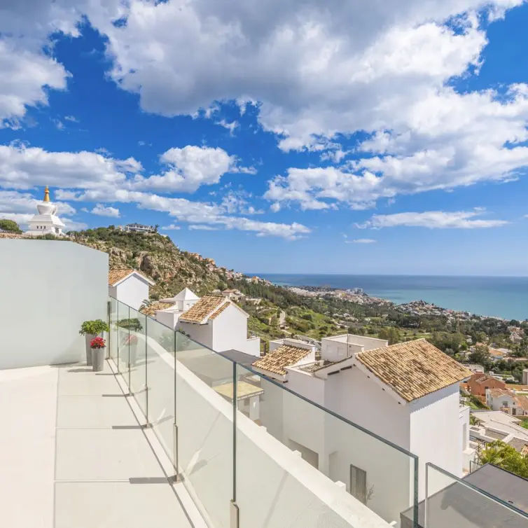 Продажа двухуровневого пентхауса в Benalmadena
