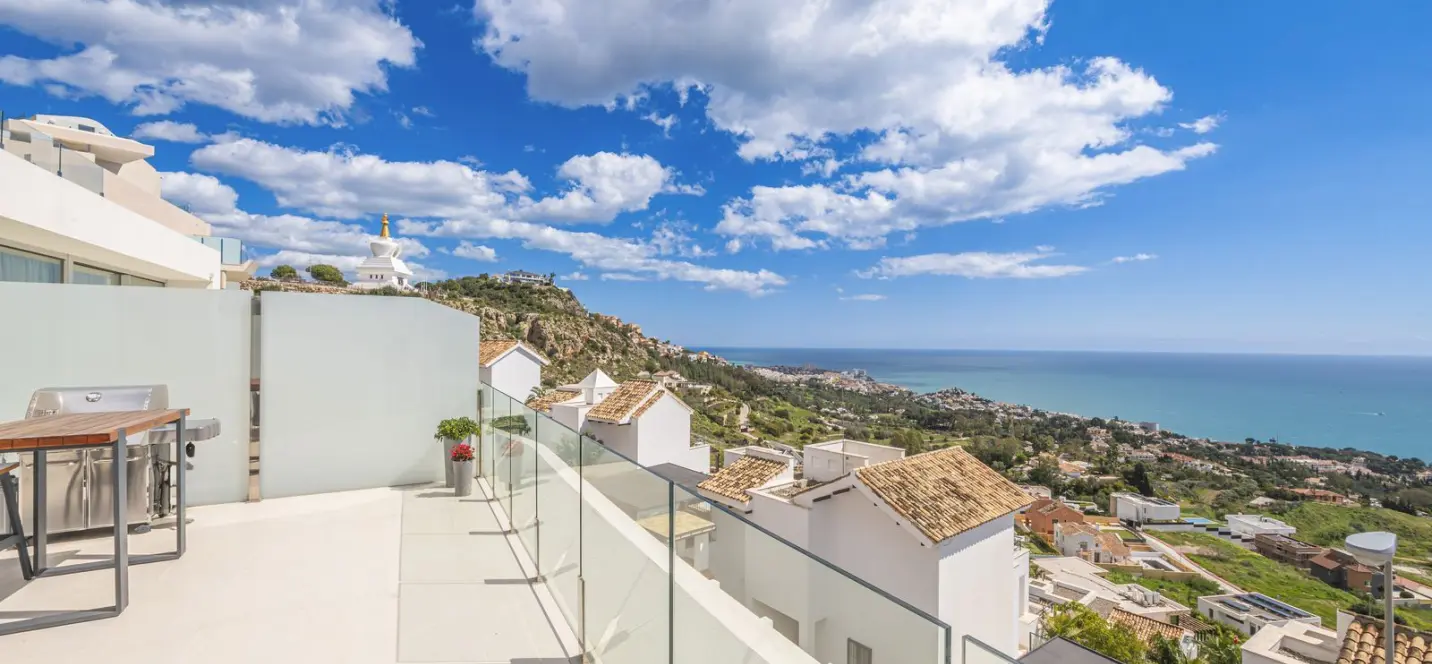 Продажа двухуровневого пентхауса в Benalmadena 2