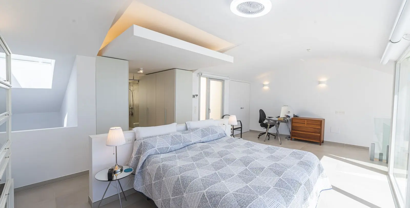 Продажа двухуровневого пентхауса в Benalmadena 30