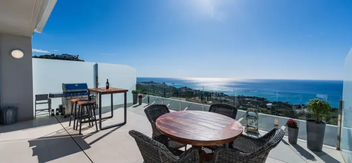 Venta de ático dúplex en Benalmadena 0