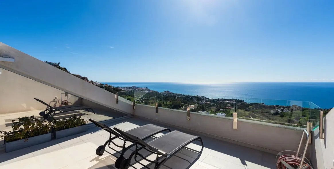 Venta de ático dúplex en Benalmadena 27