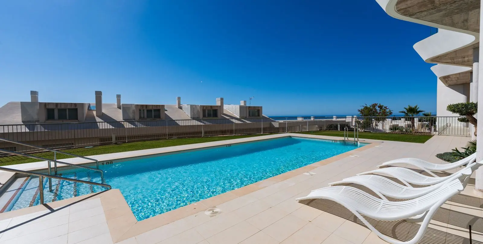 Продажа двухуровневого пентхауса в Benalmadena 35