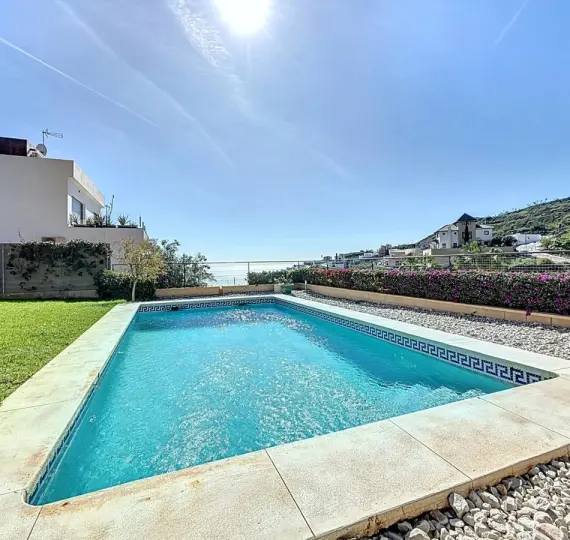 Venta de villa independiente en Torrox