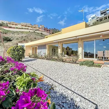 Sale of detached villa in Torrox