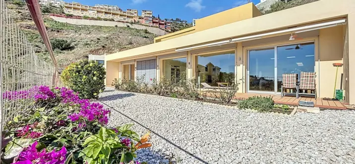 Sale of detached villa in Torrox 2