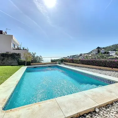 Sale of detached villa in Torrox