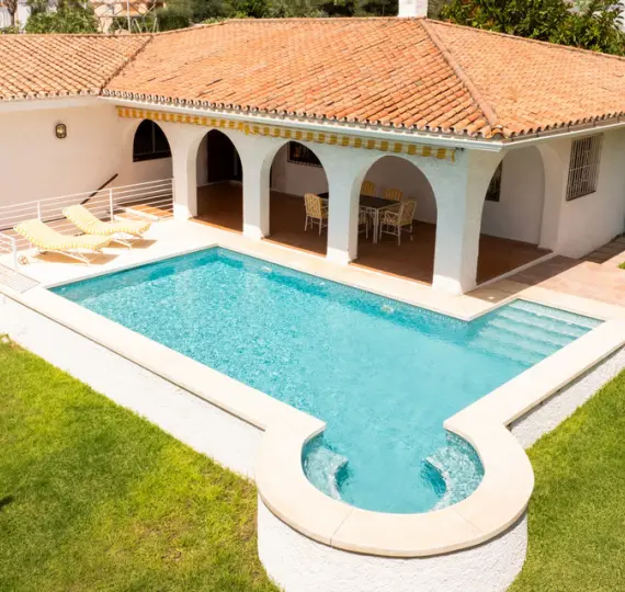 Oтдельно стоящая вилла R5132158