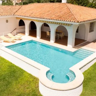 Venta de villa independiente en San Pedro de Alcántara