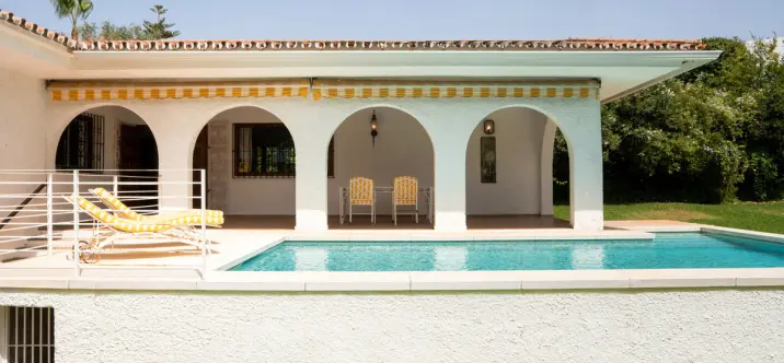 Venta de villa independiente en San Pedro de Alcántara 1