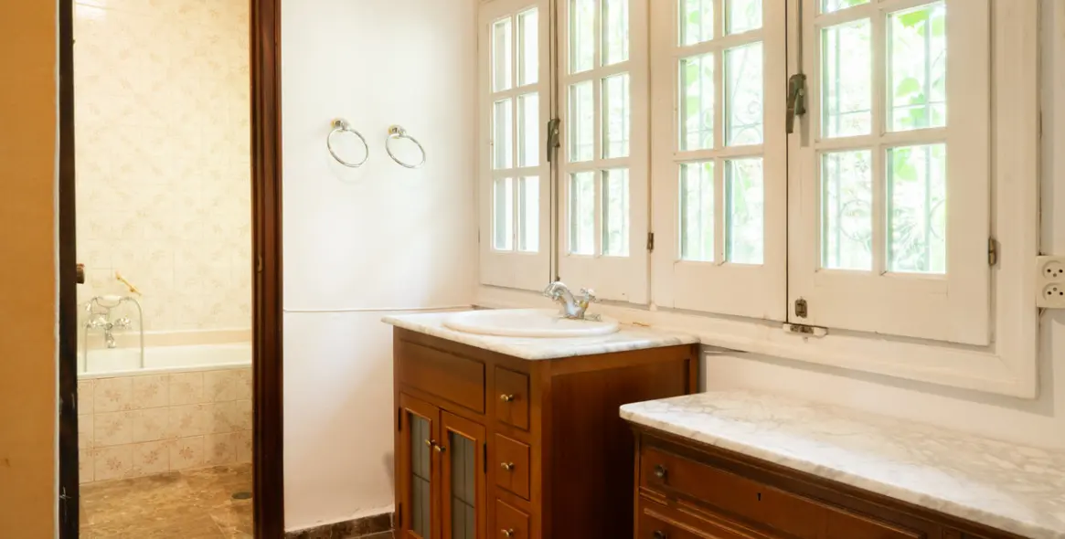 Sale of detached villa in San Pedro de Alcántara 27