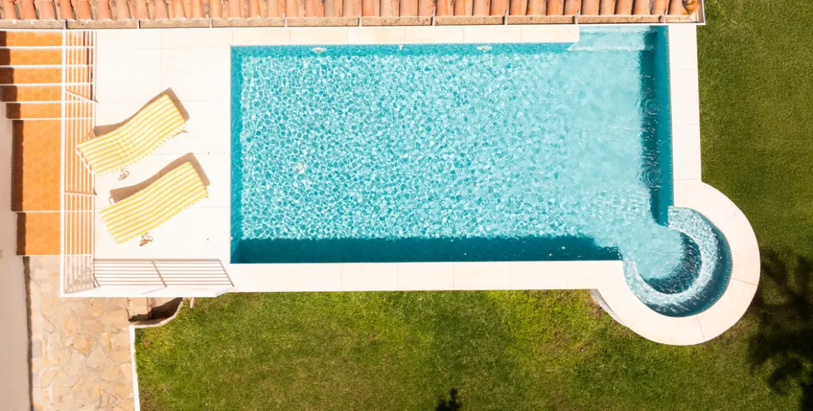 Sale of detached villa in San Pedro de Alcántara 38