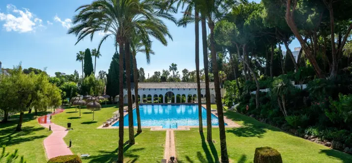 Venta de apartamento en planta baja en The Golden Mile 0