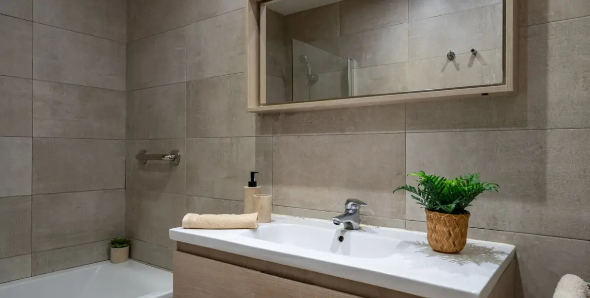 Продажа апартаментов на первом этаже в The Golden Mile 18