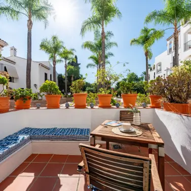 Sale of ground floor apartment in The Golden Mile