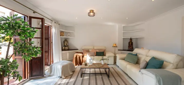 Sale of ground floor apartment in The Golden Mile 4