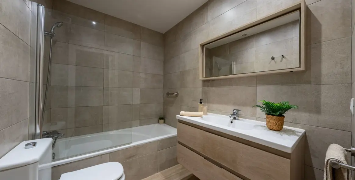 Sale of ground floor apartment in The Golden Mile 12