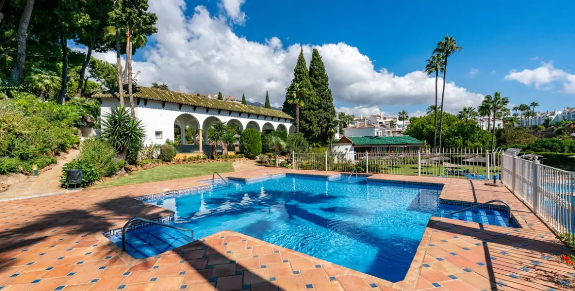 Sale of ground floor apartment in The Golden Mile 37