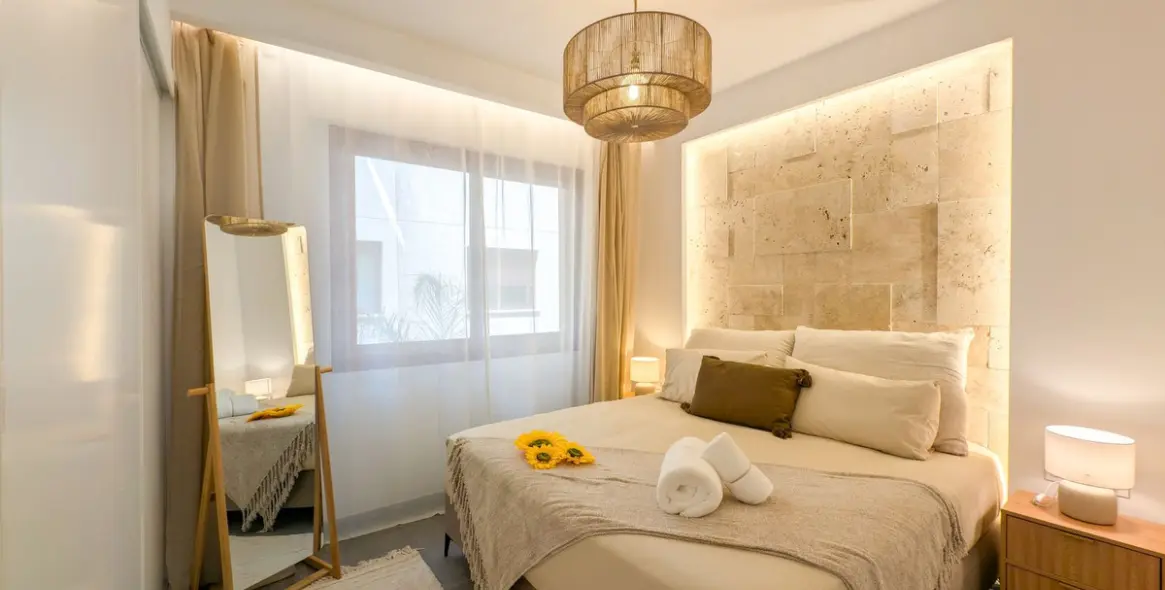 Sale of middle floor apartment in San Pedro de Alcántara 8