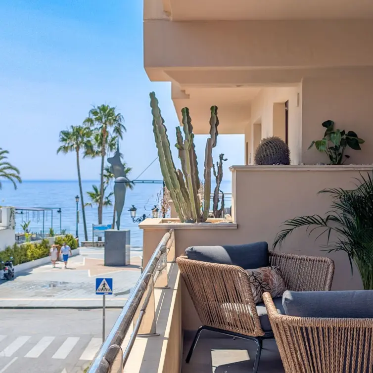 Sale of middle floor apartment in San Pedro de Alcántara